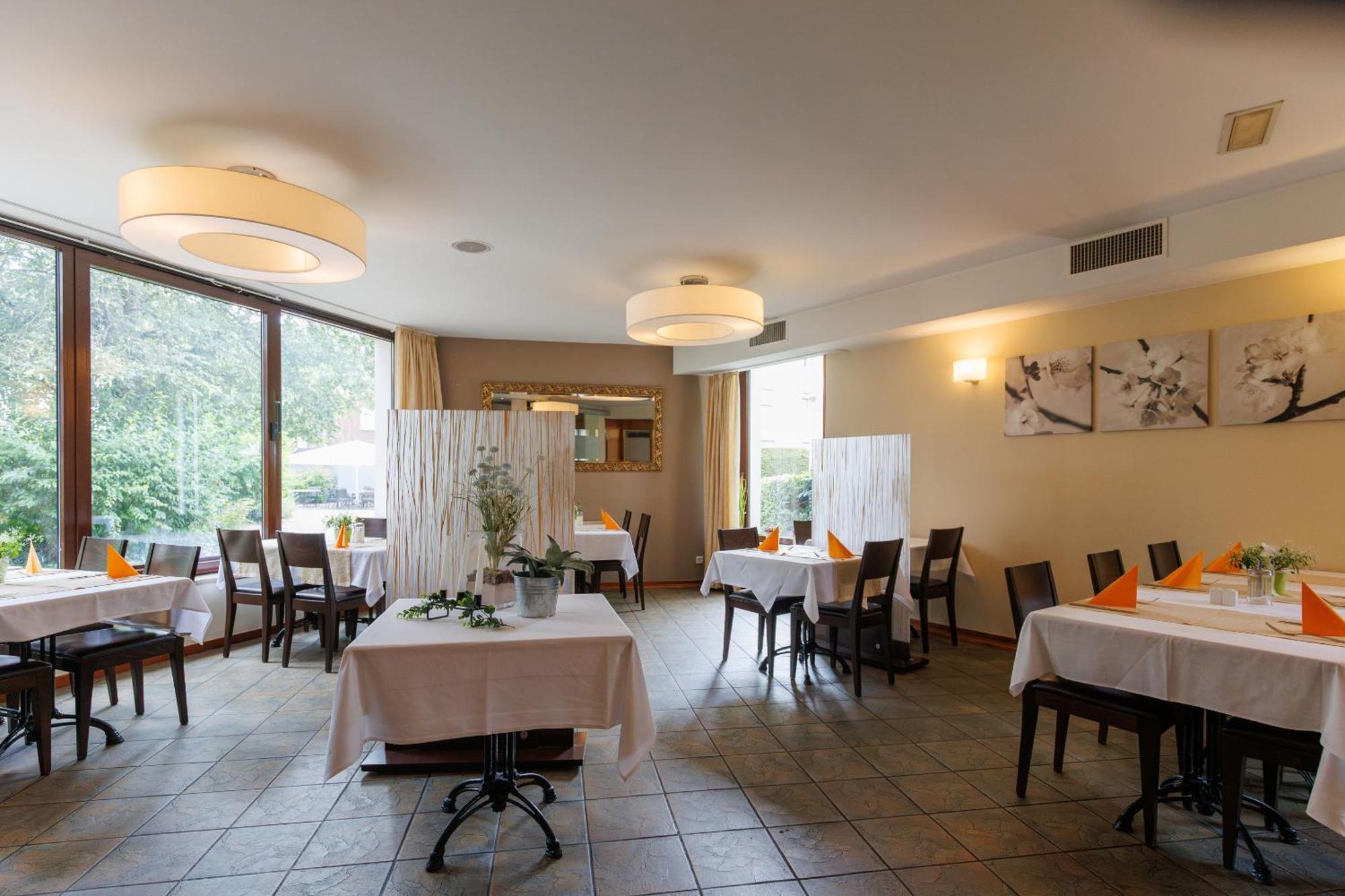 Hotel Restaurant Sonne-Post Murrhardt Esterno foto